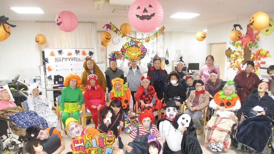 ハロウィンパーティーでの記念写真